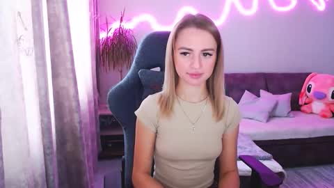 Bella online show from October 14, 8:26 am