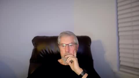 Snapshot of yougogirl_3 chatting on January 12, 1:05 pm Colorado Guy Straight online show from January 12, 1:05 pm