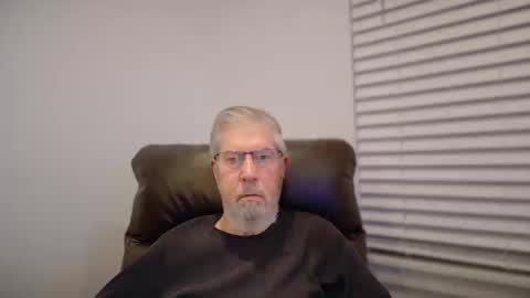 Snapshot of yougogirl_3 chatting on January 18, 11:58 am Colorado Guy Straight online show from January 18, 11:58 am