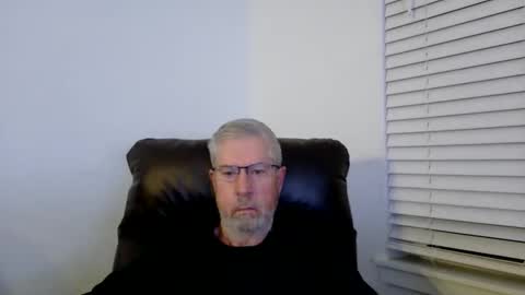 Snapshot of yougogirl_3 chatting on February 6, 12:08 pm Colorado Guy Straight online show from February 6, 12:08 pm