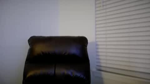 Snapshot of yougogirl_3 chatting on February 9, 12:20 pm Colorado Guy Straight online show from February 9, 12:20 pm