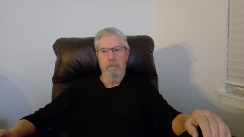 Snapshot of yougogirl_3 chatting on April 14, 11:49 am Colorado Guy Straight online show from April 14, 11:49 am