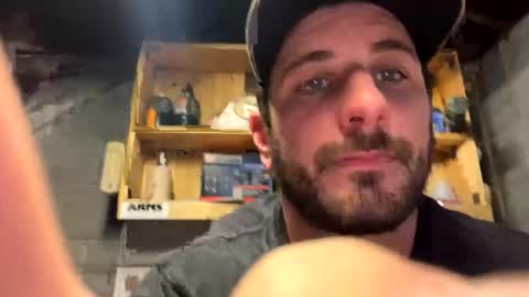 Snapshot of youknow215 chatting on December 28, 8:47 pm youknow215 online show from December 28, 8:47 pm