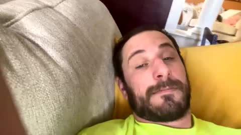 Snapshot of youknow215 chatting on February 26, 6:21 pm youknow215 online show from February 26, 6:21 pm