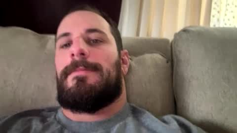 Snapshot of youknow215 chatting on December 19, 2:13 pm youknow215 online show from December 19, 2:13 pm