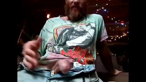 Snapshot of youllfall4me chatting on January 28, 1:39 am youllfall4me online show from January 28, 1:39 am