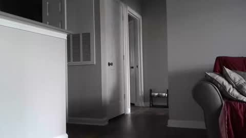 kindahorny online show from October 15, 6:30 pm