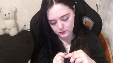 your_8a8y online show from December 2, 12:51 pm