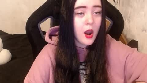 your_8a8y online show from December 26, 7:56 am