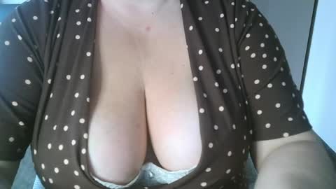Maria Love online show from May 26, 6:20 am