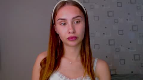 Snapshot of your_ameliaa chatting on June 12, 4:50 pm Amelia online show from June 12, 4:50 pm