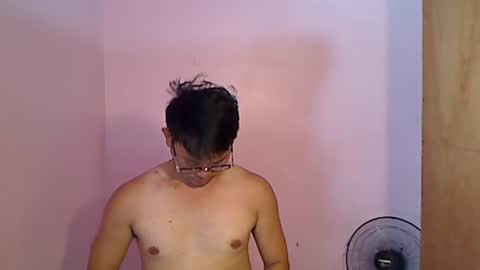 Snapshot of your_asian_cupid chatting on July 7, 2:14 am your_asian_cupid online show from July 7, 2:14 am