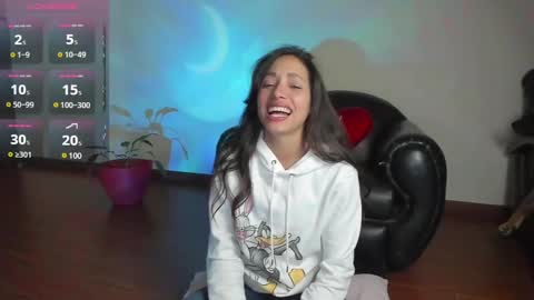 mia3 online show from December 8, 11:19 pm