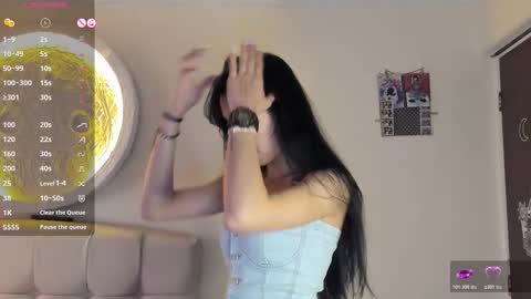 mia3 online show from March 10, 5:51 pm