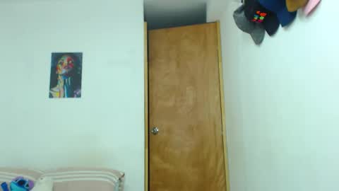 Snapshot of your_boy_hot chatting on June 11, 12:54 am your boy online show from June 11, 12:54 am