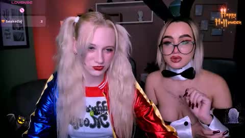 your bunny12 online show from October 31, 10:05 am