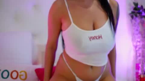 your_bustygirl online show from June 15, 6:43 pm