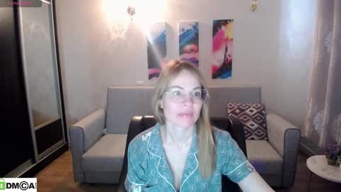 Snapshot of your_crush_12 chatting on October 29, 7:32 am your_crush_12 online show from October 29, 7:32 am