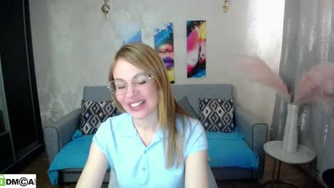 Snapshot of your_crush_12 chatting on November 13, 7:18 am your_crush_12 online show from November 13, 7:18 am