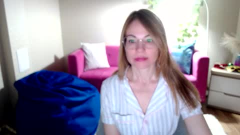 Snapshot of your_crush_12 chatting on November 29, 9:45 am your_crush_12 online show from November 29, 9:45 am