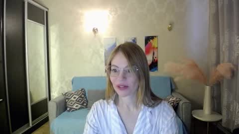 Snapshot of your_crush_12 chatting on December 2, 9:03 am your_crush_12 online show from December 2, 9:03 am