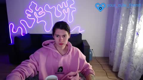 Snapshot of your_cute_friend chatting on February 21, 8:43 pm Fansly online show from February 21, 8:43 pm