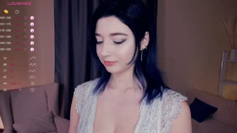 Lina online show from February 5, 6:35 am