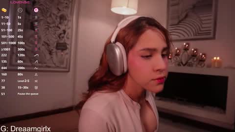 Snapshot of your_dreaamgirlx chatting on September 21, 2:13 am Isabella online show from September 21, 2:13 am