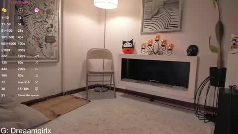 Snapshot of your_dreaamgirlx chatting on October 23, 2:55 am Isabella online show from October 23, 2:55 am