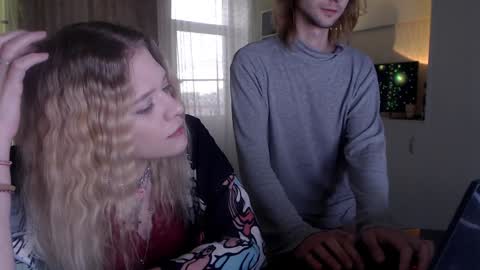 Your Horny Friends online show from December 30, 9:27 am