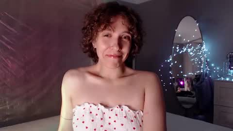 Snapshot of your_hot_ex chatting on June 18, 11:09 pm Alex and Kris long hair online show from June 18, 11:09 pm