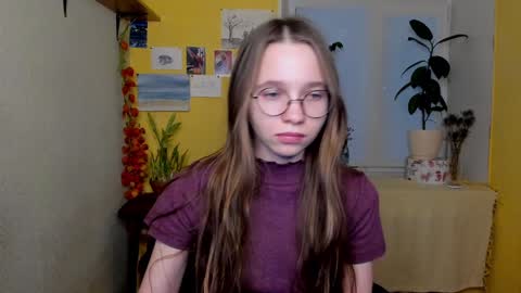 Leslie online show from December 7, 3:30 pm