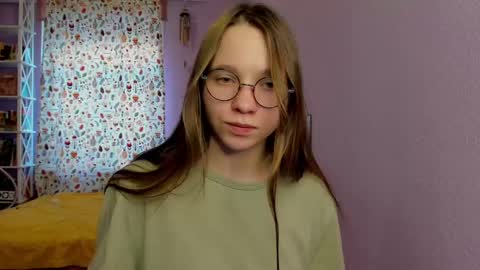 Leslie online show from February 19, 2:12 pm