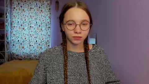 Leslie online show from February 25, 2:00 pm