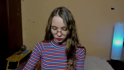 Leslie online show from March 8, 5:39 pm