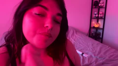 Snapshot of your_lexi_rose_ chatting on June 17, 12:35 am Your Lexi rose online show from June 17, 12:35 am