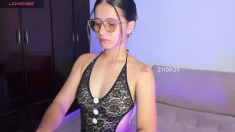 Snapshot of your_lilacute1 chatting on June 21, 8:17 am Lila online show from June 21, 8:17 am