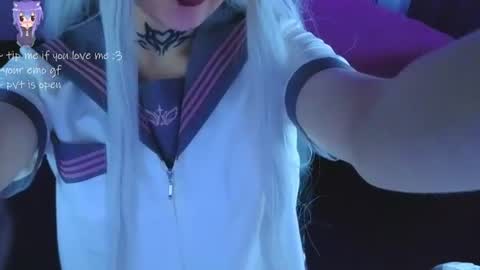 Snapshot of your_little_eva chatting on June 23, 5:05 am Eva online show from June 23, 5:05 am