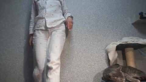 Meri  online show from February 24, 9:31 pm