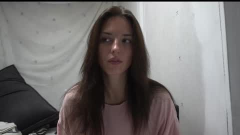 Meri  online show from October 18, 6:41 pm