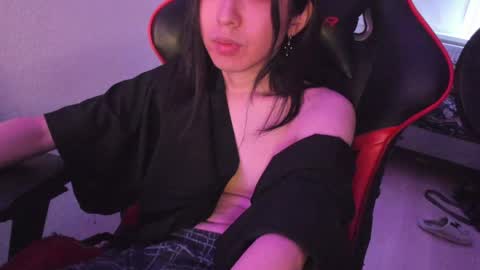 Snapshot of your_little_twink chatting on May 19, 1:56 am Han online show from May 19, 1:56 am