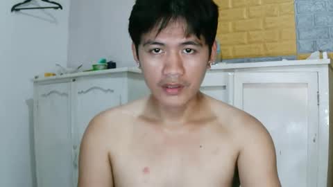 Snapshot of your_love_miaka chatting on May 25, 4:40 am your_love_miaka online show from May 25, 4:40 am