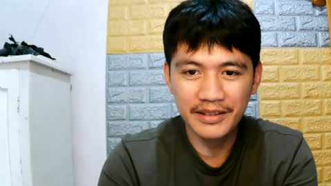 Snapshot of your_love_miaka chatting on July 18, 12:26 am your_love_miaka online show from July 18, 12:26 am