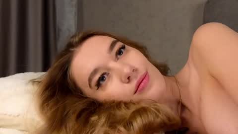 Jessica Loyd online show from January 5, 11:48 am