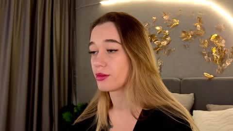 Jessica Loyd online show from January 25, 2:58 am