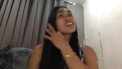 Miss Larah online show from May 14, 8:54 am