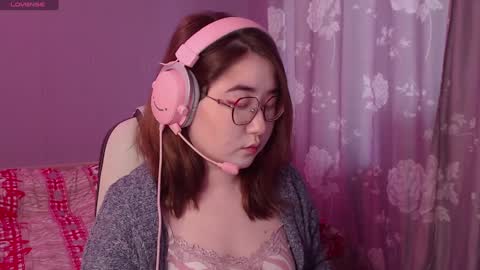 Snapshot of your_peachy_girl chatting on January 21, 10:41 am Lilian online show from January 21, 10:41 am