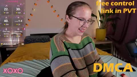 Snapshot of your_pennyy_ chatting on October 15, 7:47 pm Pennyy online show from October 15, 7:47 pm