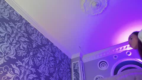 Snapshot of your_perverse_whore chatting on December 5, 2:31 am Salome online show from December 5, 2:31 am