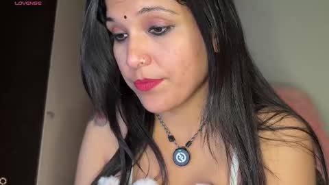 Snapshot of your_priya_77 chatting on January 17, 6:11 pm sonam online show from January 17, 6:11 pm